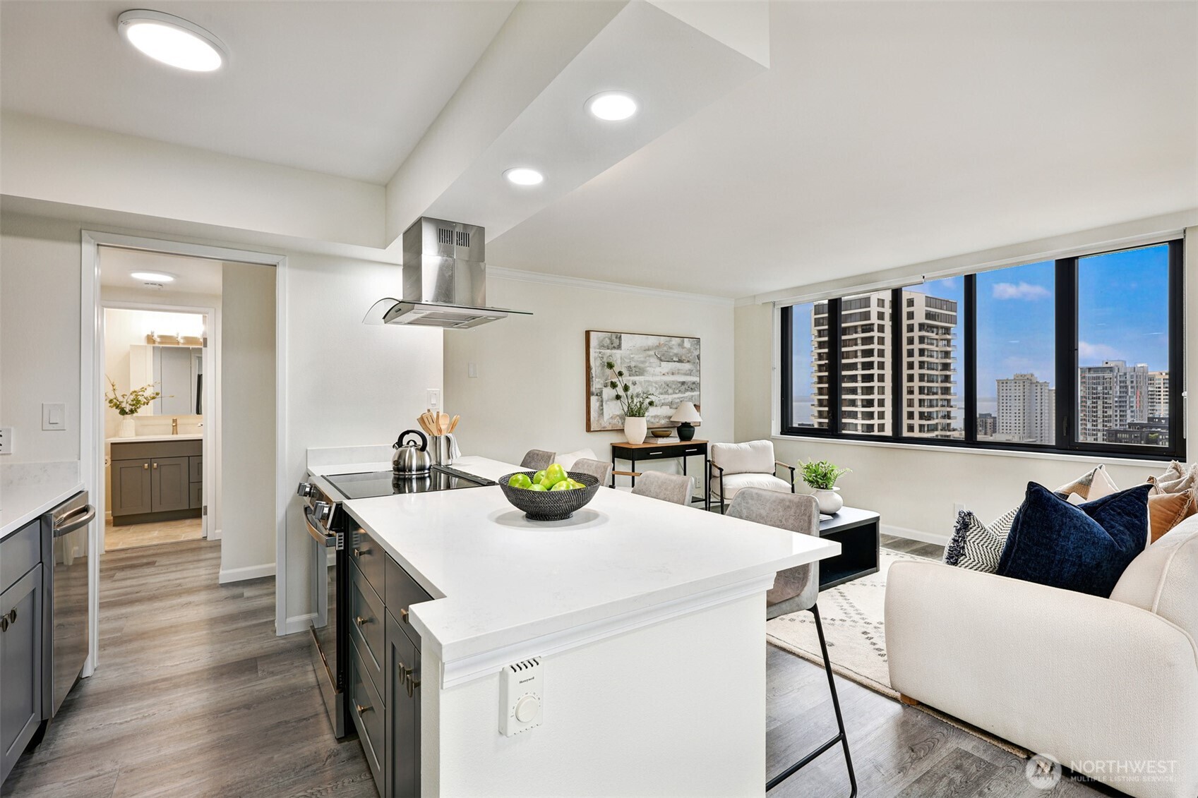 2100 3rd Avenue #1804, Seattle, WA 98121