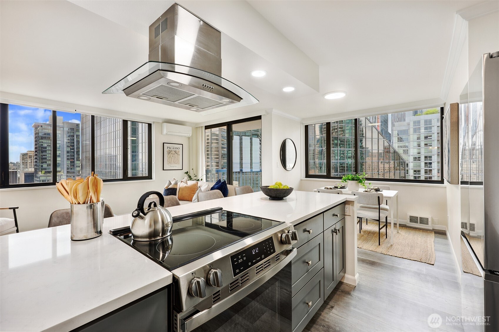 2100 3rd Avenue #1804, Seattle, WA 98121