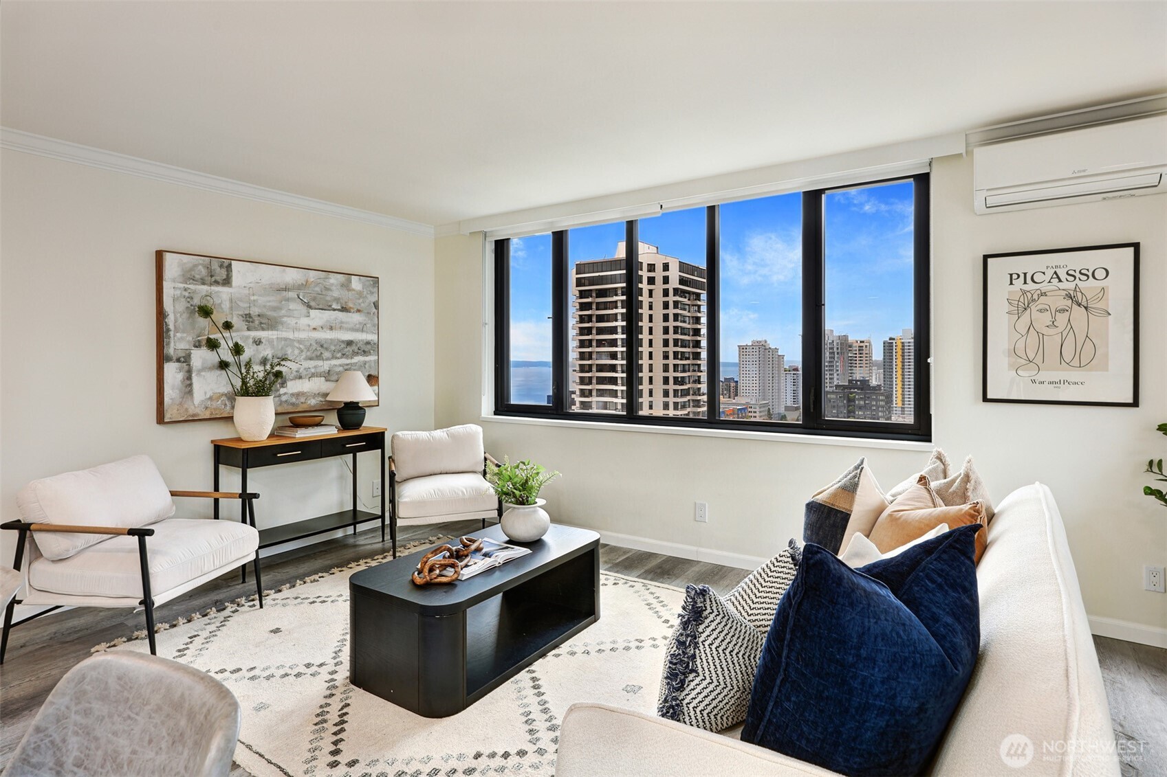 2100 3rd Avenue #1804, Seattle, WA 98121