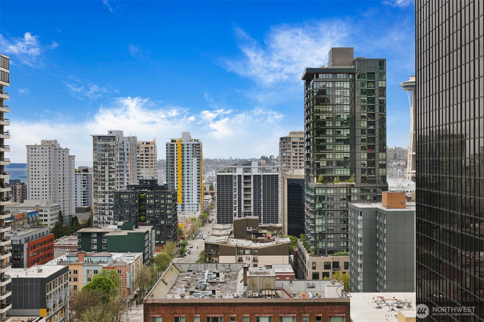 2100 3rd Avenue #1804, Seattle, WA 98121