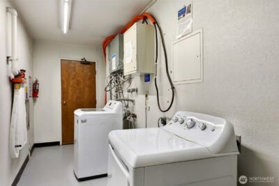2100 3rd Avenue #1804, Seattle, WA 98121 - Photo 32