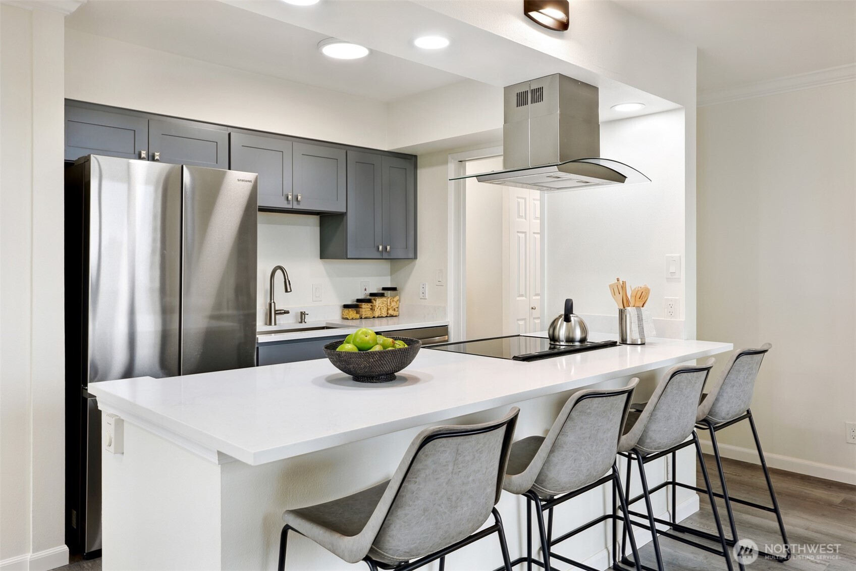 2100 3rd Avenue #1804, Seattle, WA 98121