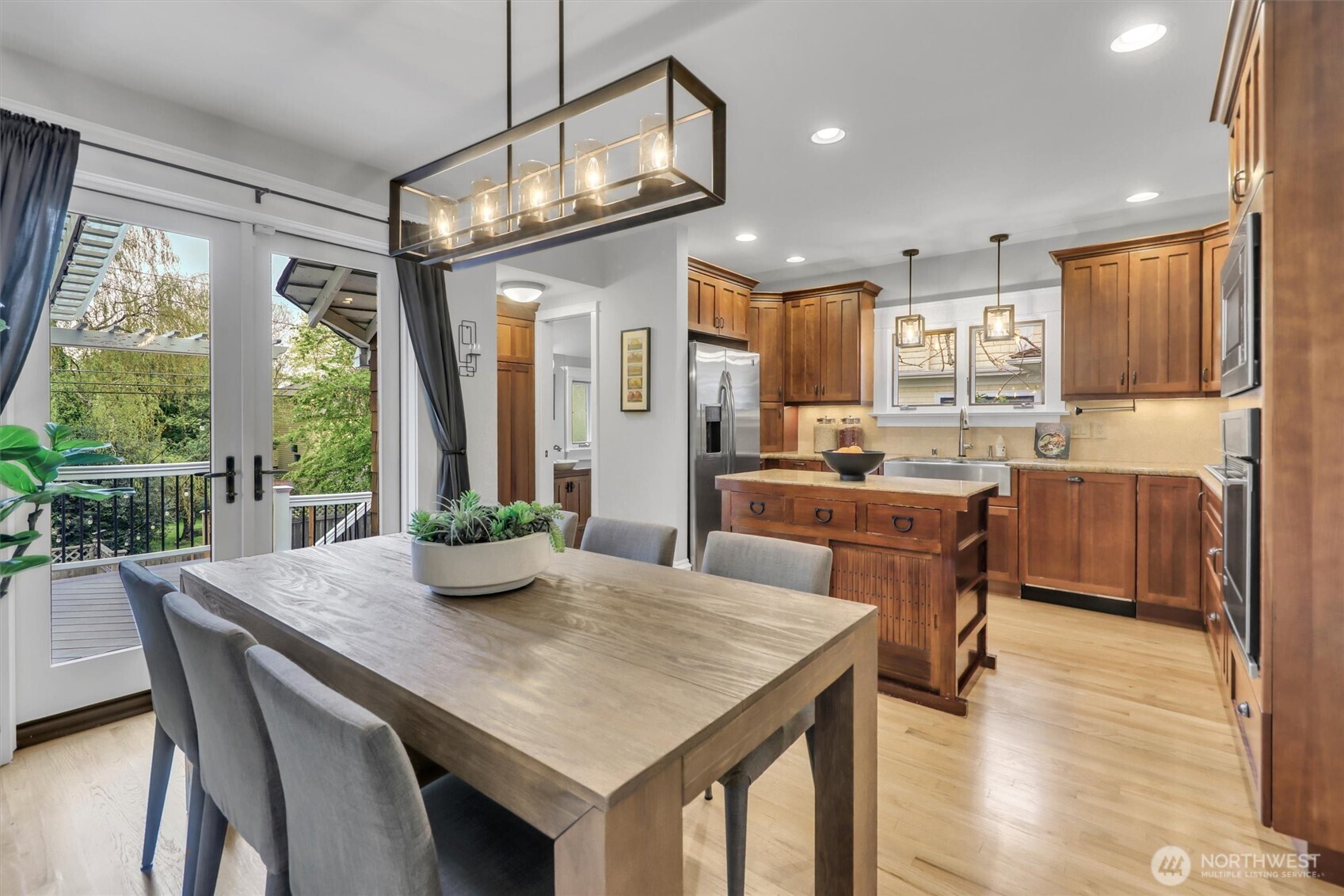 2635 46th Avenue SW, Seattle, WA 98116