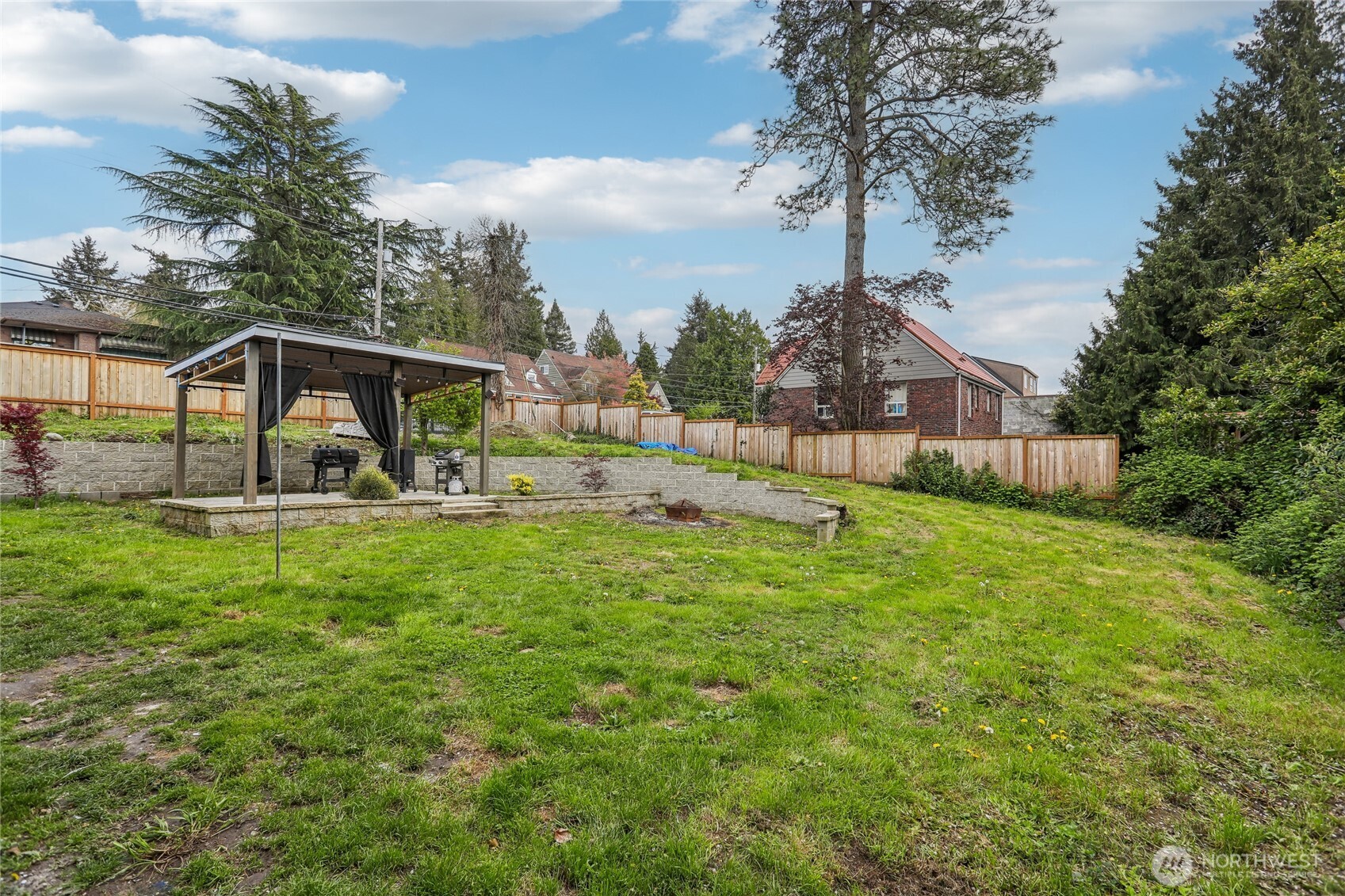 102 S 56th Street , Tacoma, WA 98408