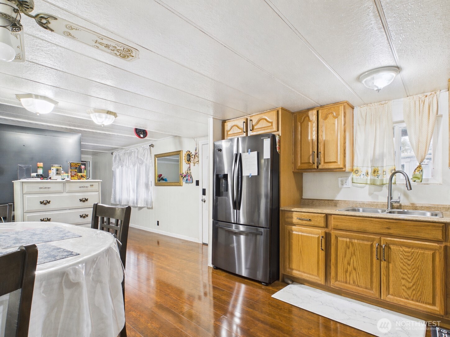 827 West Valley Highway #27, Kent, WA 98032
