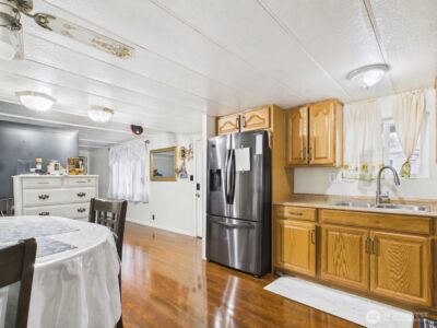 827 West Valley Highway #27, Kent, WA 98032 - Photo 5
