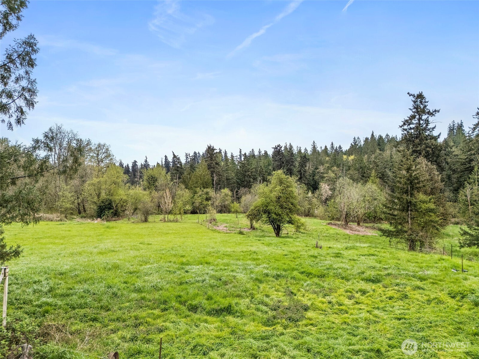 12106 County Line Road E, Edgewood, WA 98372