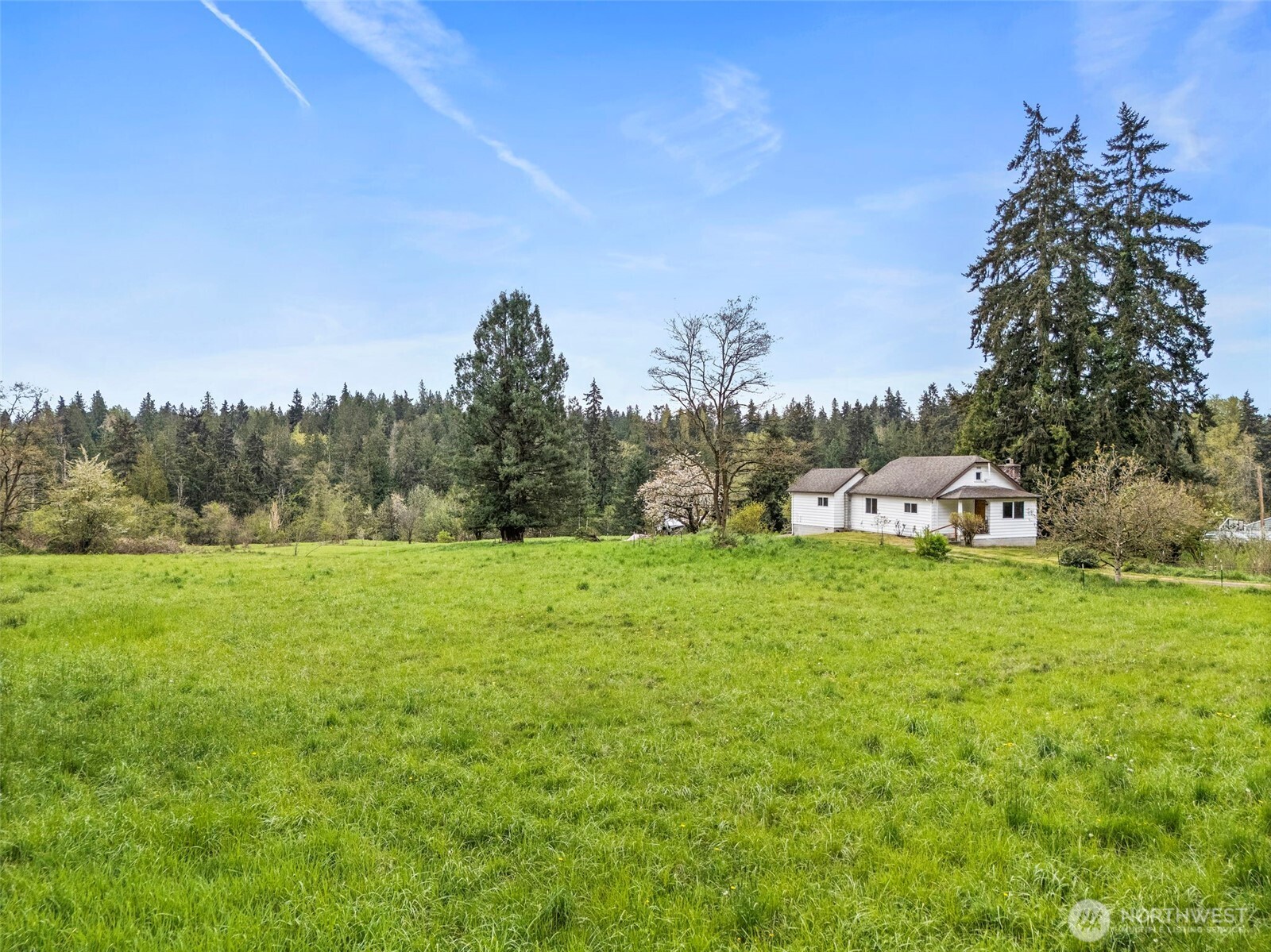 12106 County Line Road E, Edgewood, WA 98372