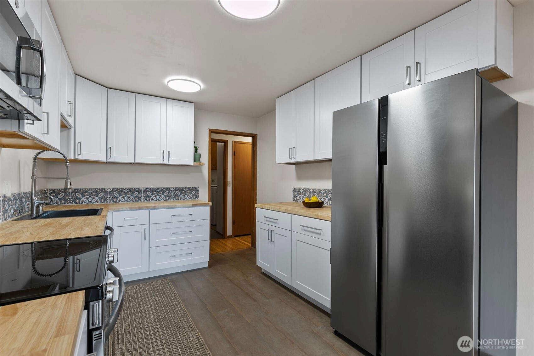 3041 24th Avenue W, Seattle, WA 98199