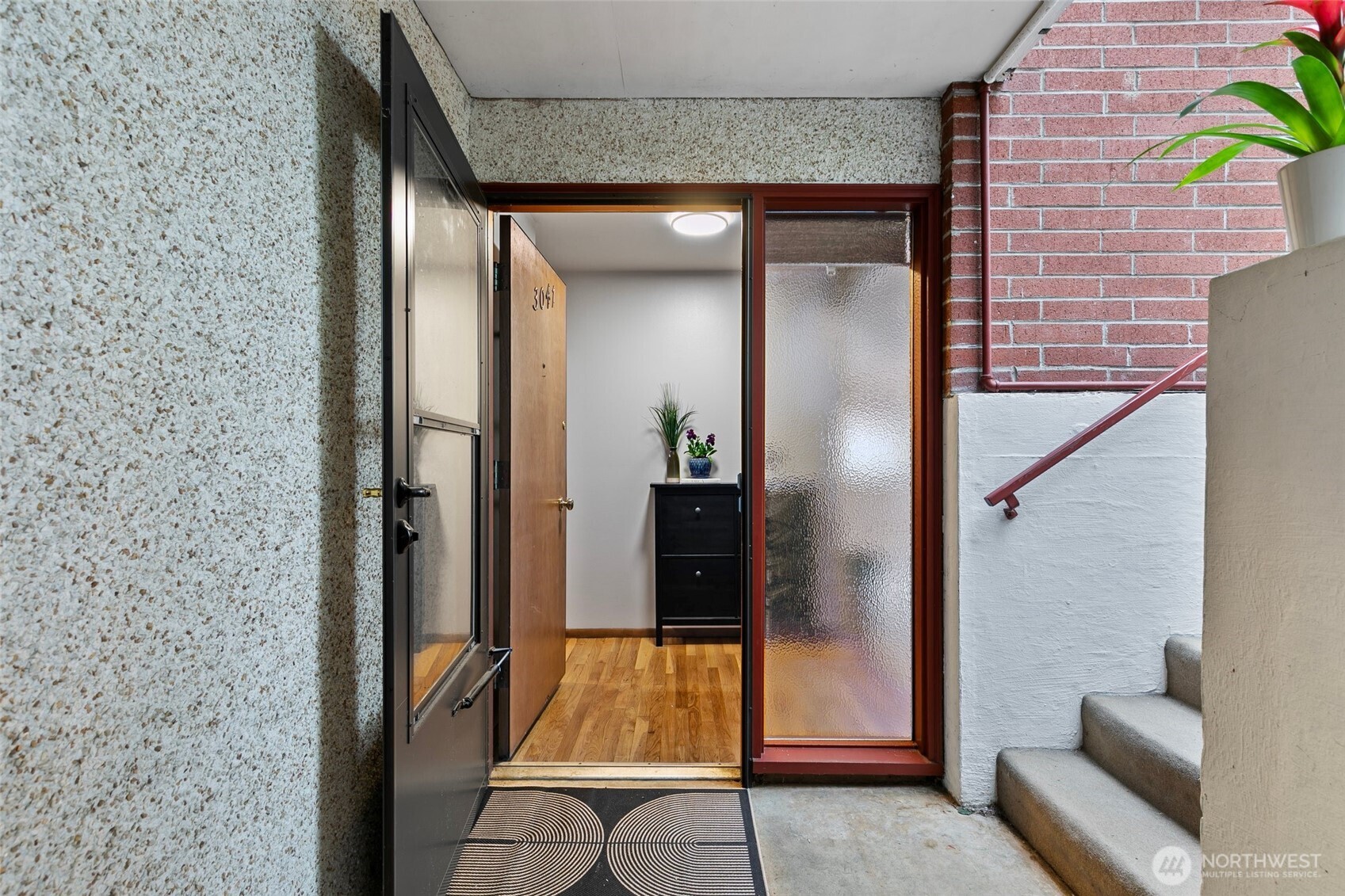 3041 24th Avenue W, Seattle, WA 98199
