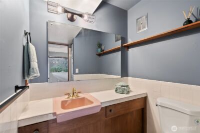 3041 24th Avenue W, Seattle, WA 98199 - Photo 21
