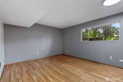 3041 24th Avenue W, Seattle, WA 98199 - Photo 23