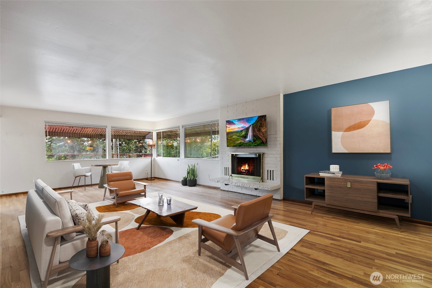3041 24th Avenue W, Seattle, WA 98199