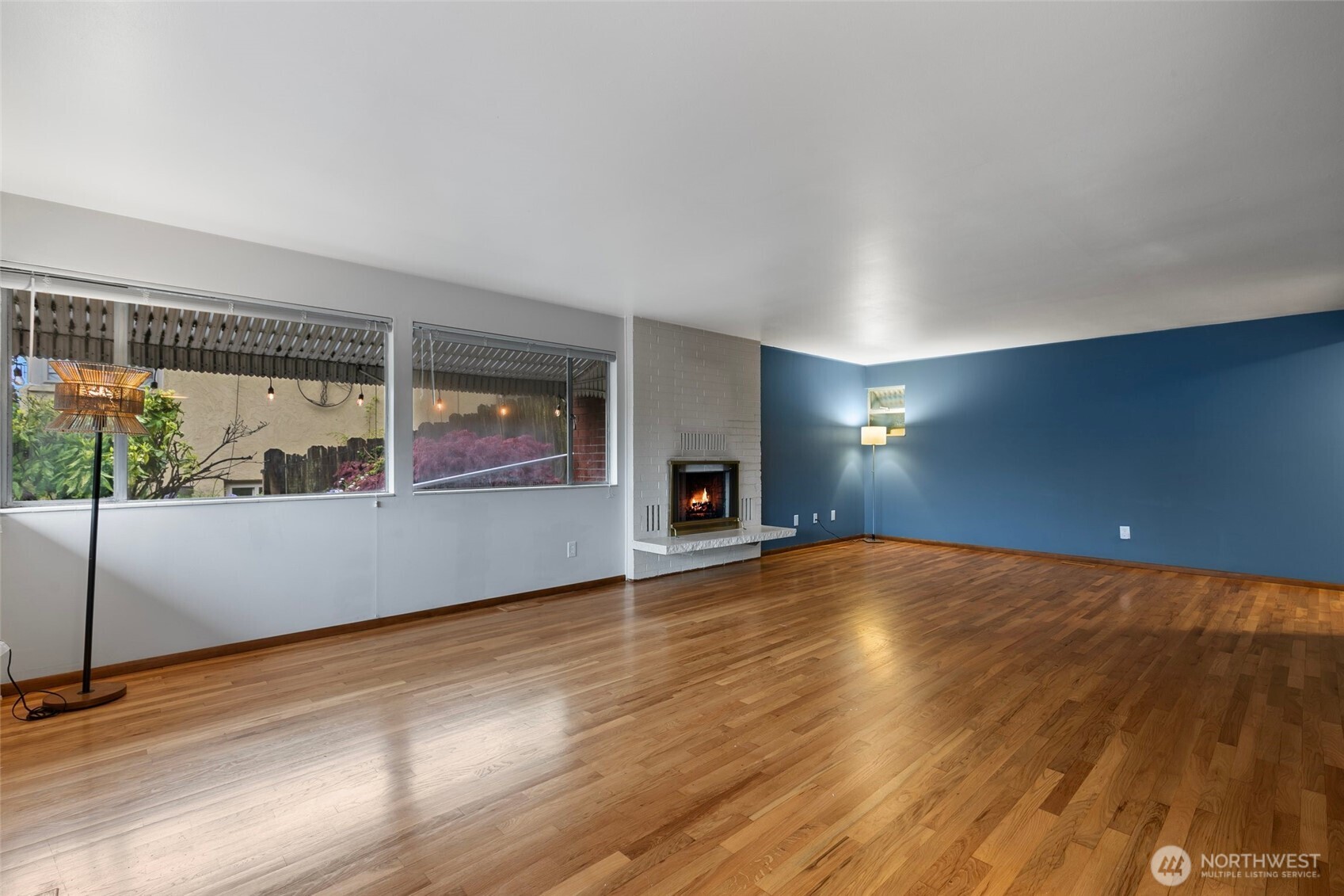 3041 24th Avenue W, Seattle, WA 98199