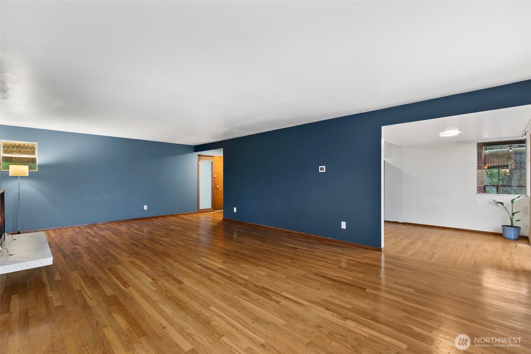 3041 24th Avenue W, Seattle, WA 98199