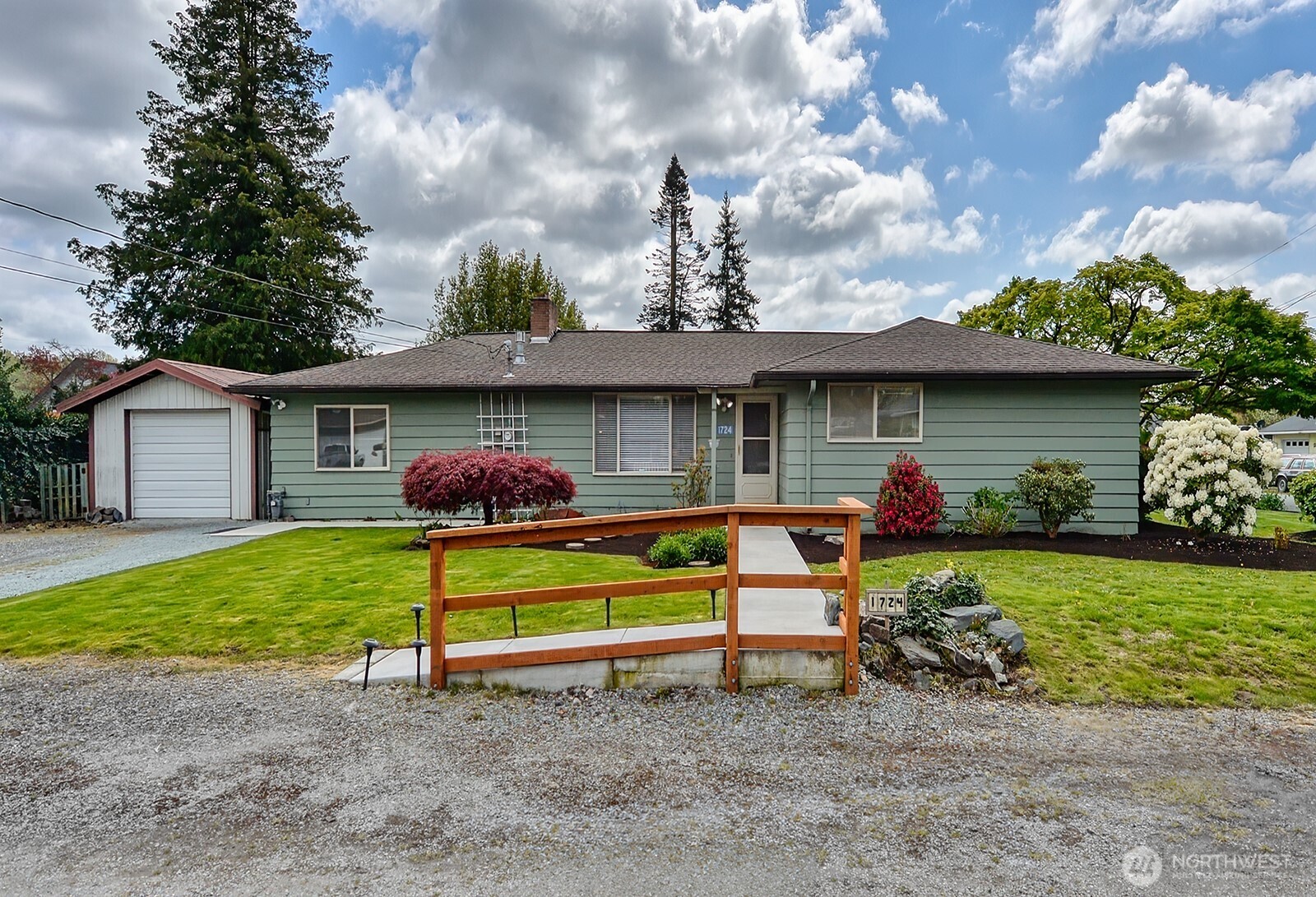 1724 Sunset Drive , Burlington, WA 98233
