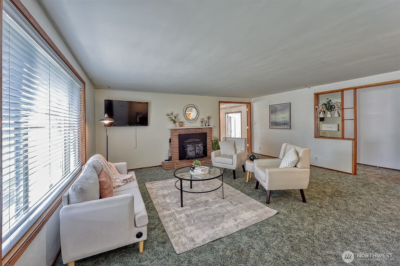 1724 Sunset Drive , Burlington, WA 98233