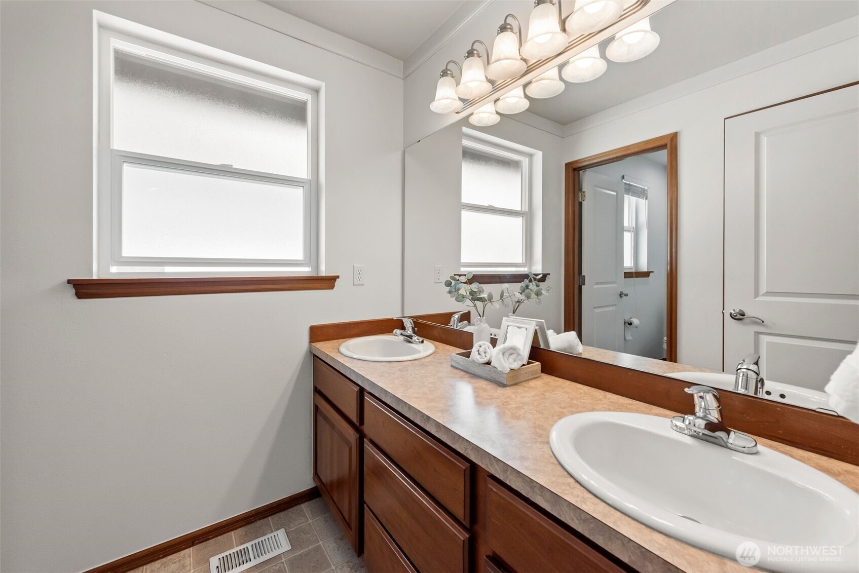 23809 22nd Avenue W, Bothell, WA 98021