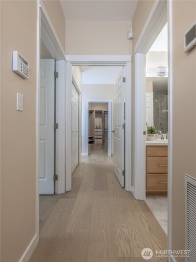 10042 Main Street #427, Bellevue, WA 98004-6046 - Photo 14
