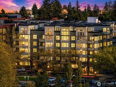 10042 Main Street #427, Bellevue, WA 98004-6046 - Photo 2