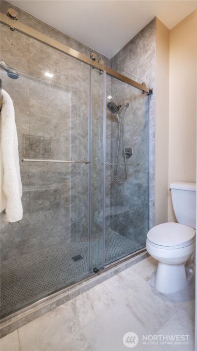 10042 Main Street #427, Bellevue, WA 98004-6046 - Photo 21