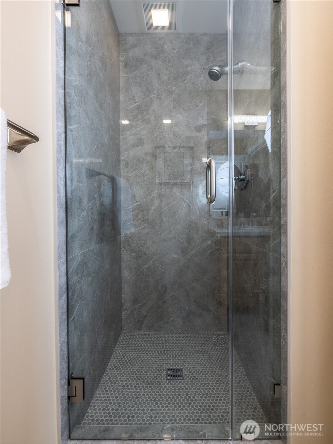 10042 Main Street #427, Bellevue, WA 98004-6046