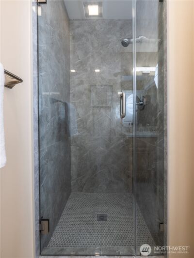 10042 Main Street #427, Bellevue, WA 98004-6046 - Photo 25