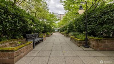 10042 Main Street #427, Bellevue, WA 98004-6046 - Photo 32