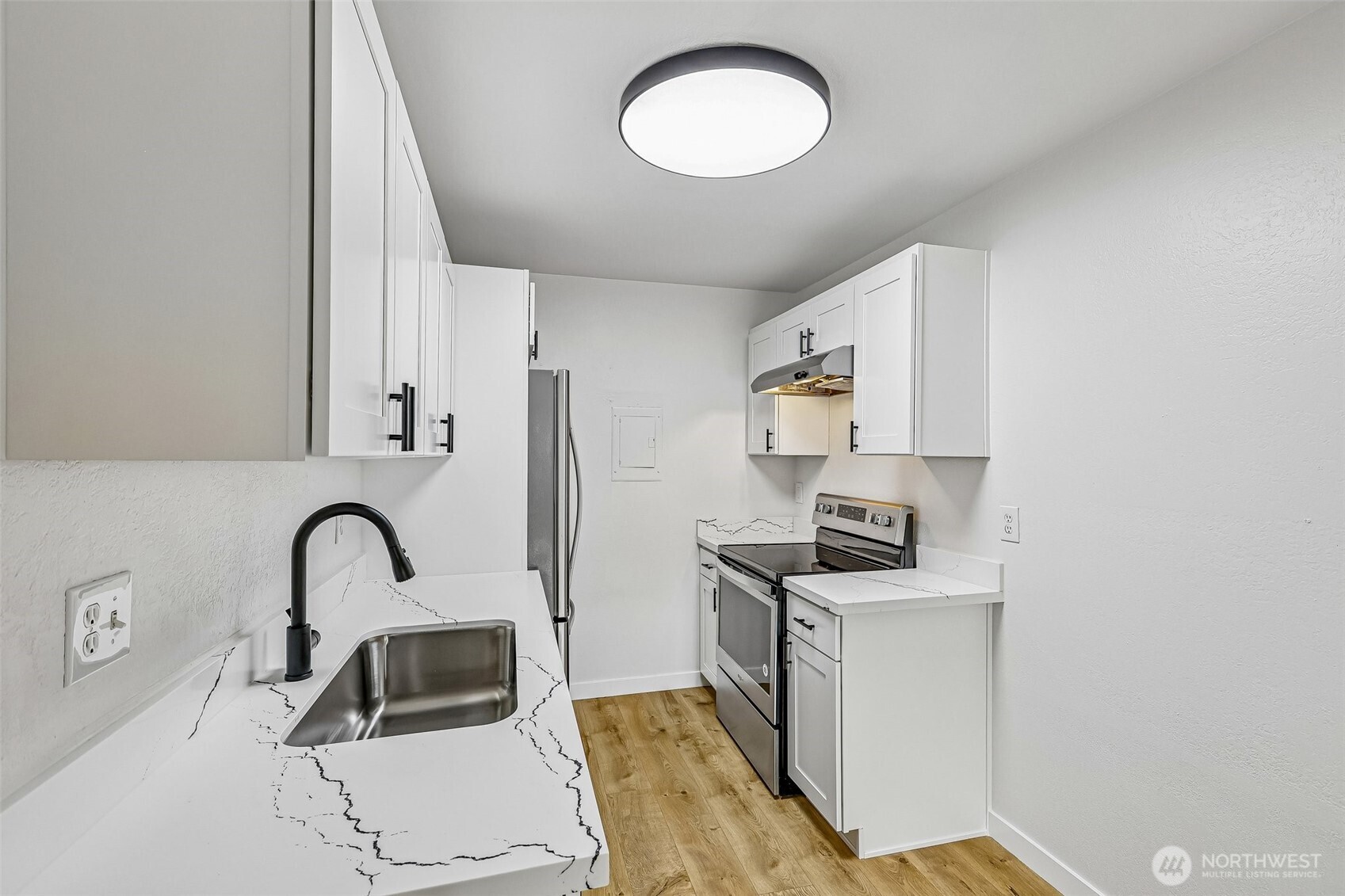6817 137th Place NE #451, Redmond, WA 98052-9739