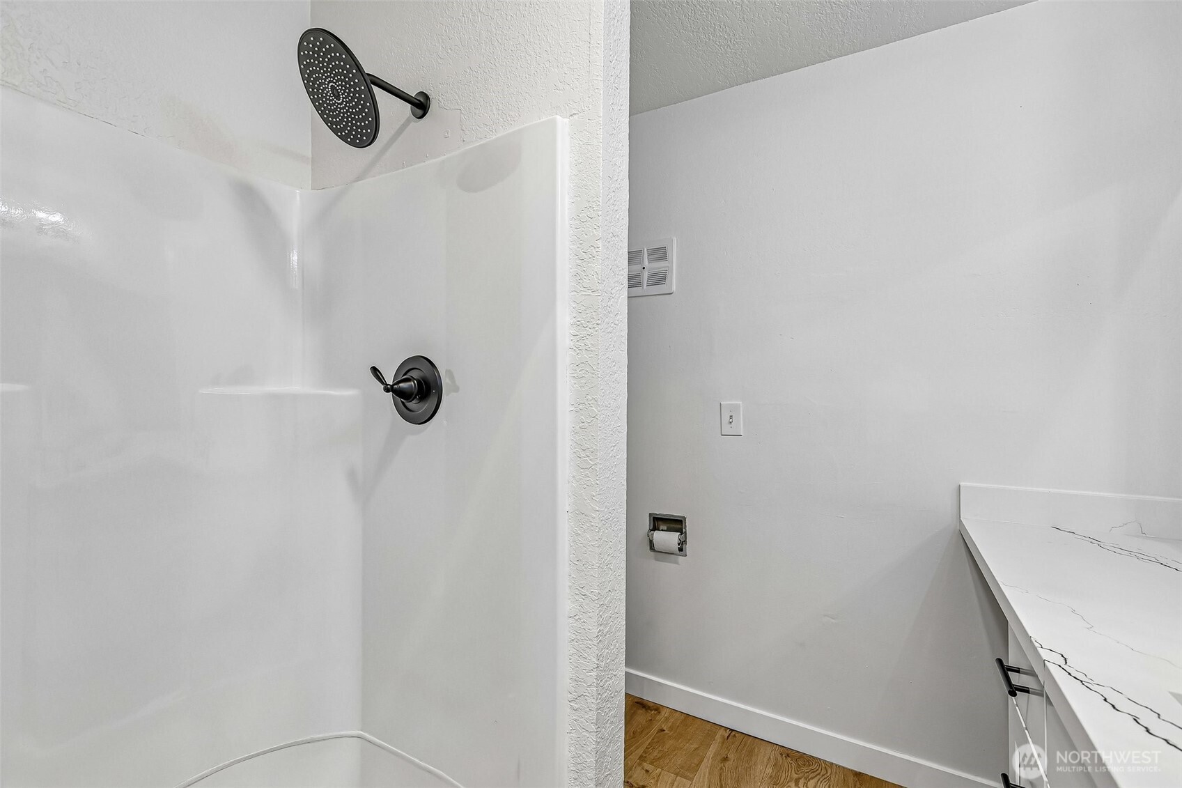 6817 137th Place NE #451, Redmond, WA 98052-9739