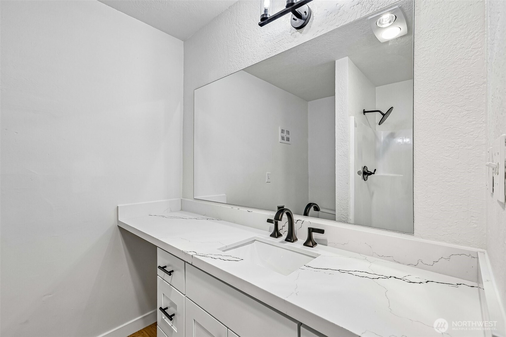6817 137th Place NE #451, Redmond, WA 98052-9739