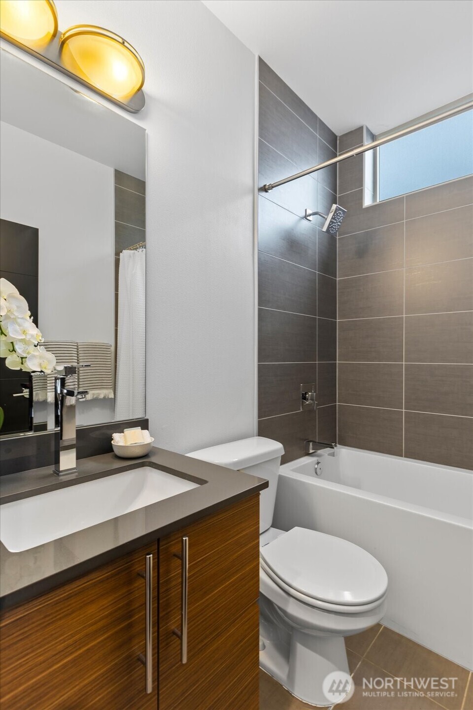 206 22nd Avenue #A, Seattle, WA 98122