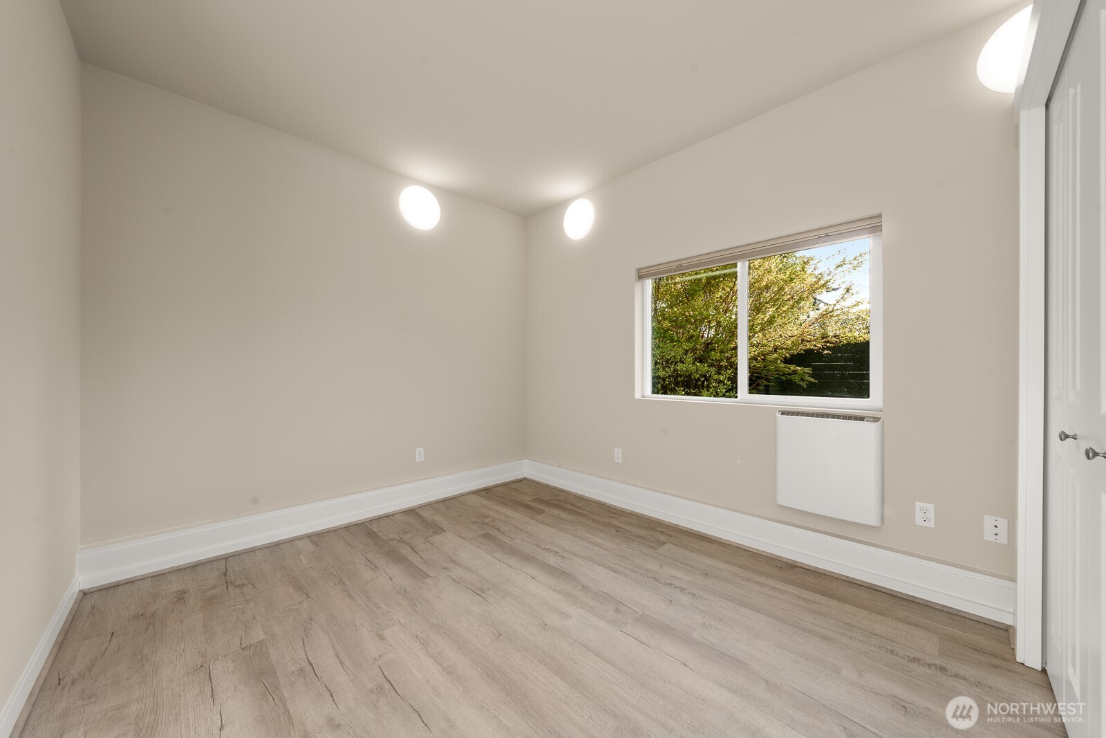 12011 9th Avenue NW #2, Seattle, WA 98177-3436