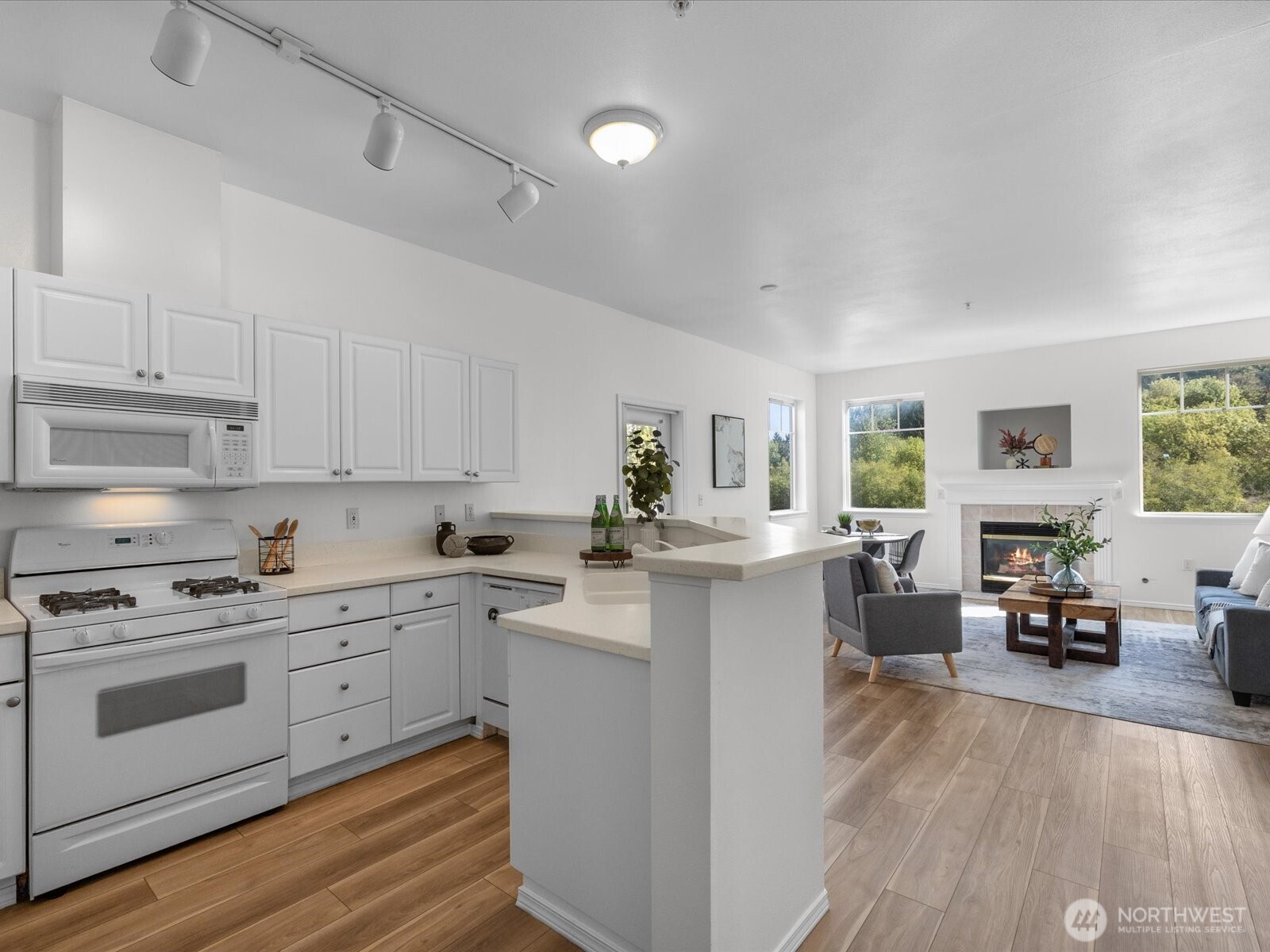 17426 Bothell Way NE #A-407, Bothell, WA 98011