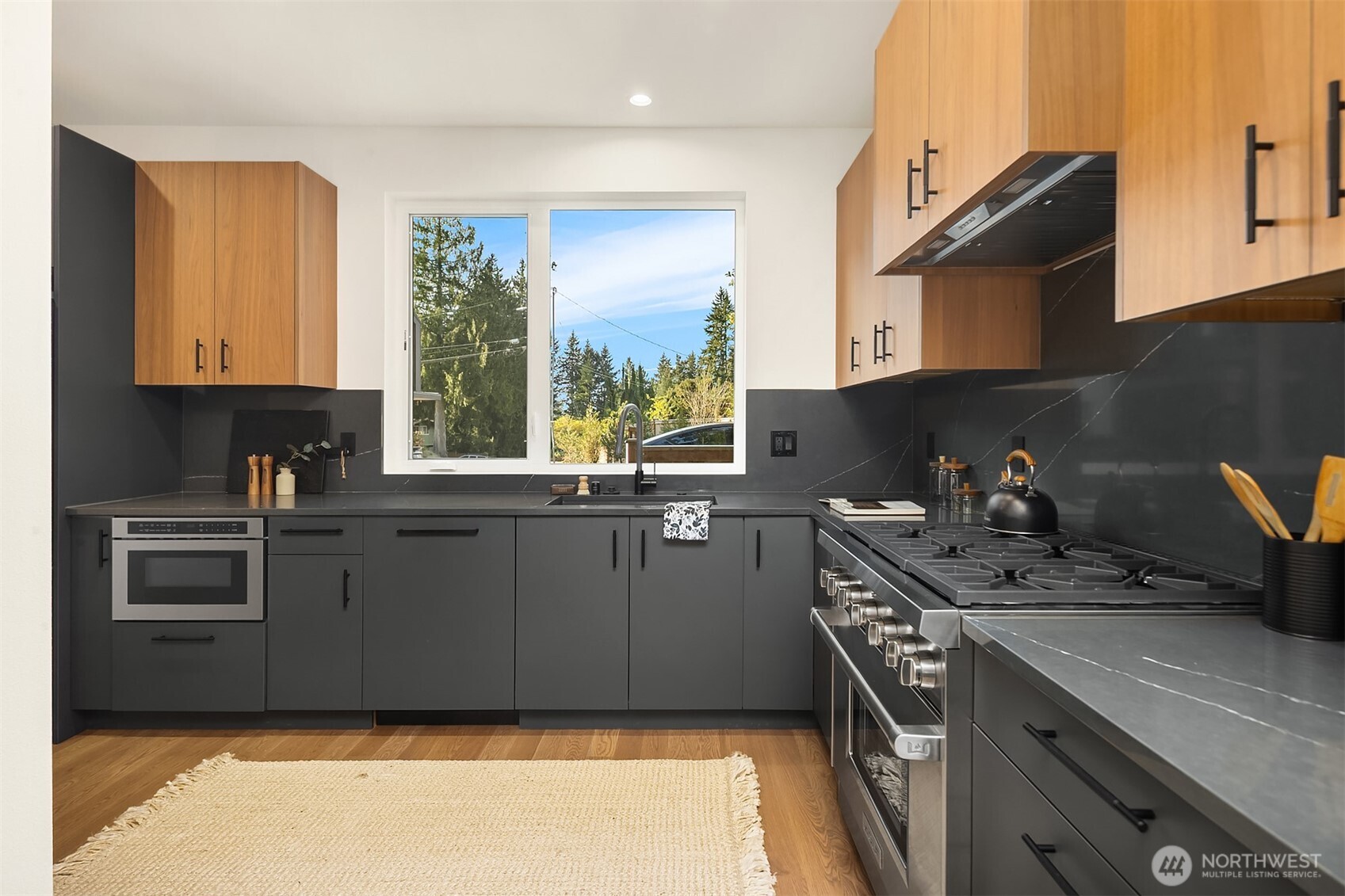 12249 NE 66TH Street , Kirkland, WA 98033