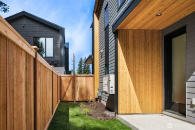 12249 NE 66TH Street , Kirkland, WA 98033 - Photo 30
