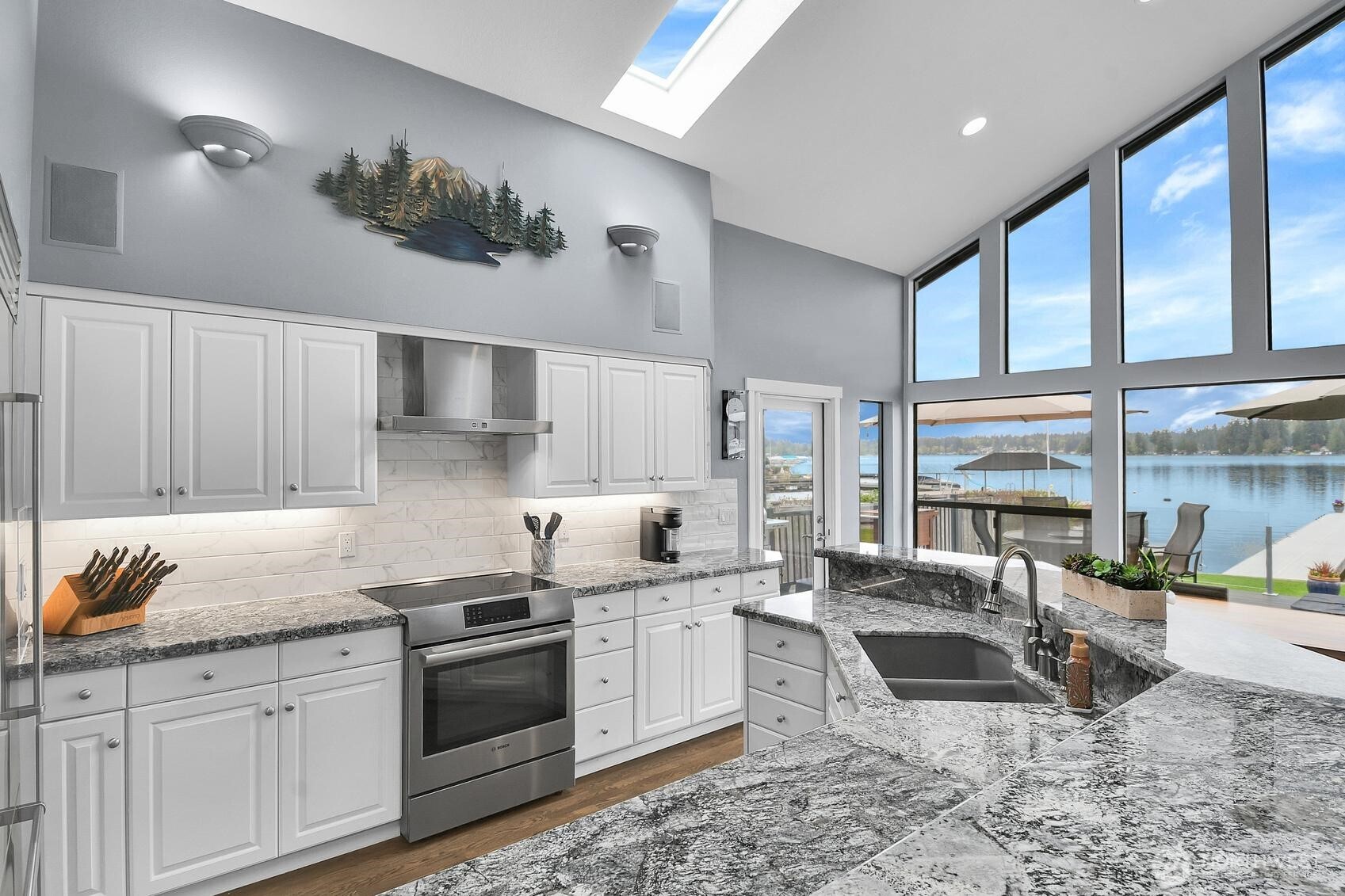 15105 W Lake Goodwin Road , Stanwood, WA 98292