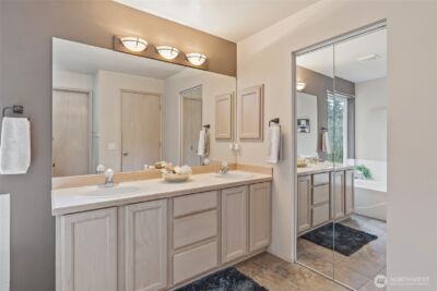20059 SE 290th Place , Kent, WA 98042 - Photo 21