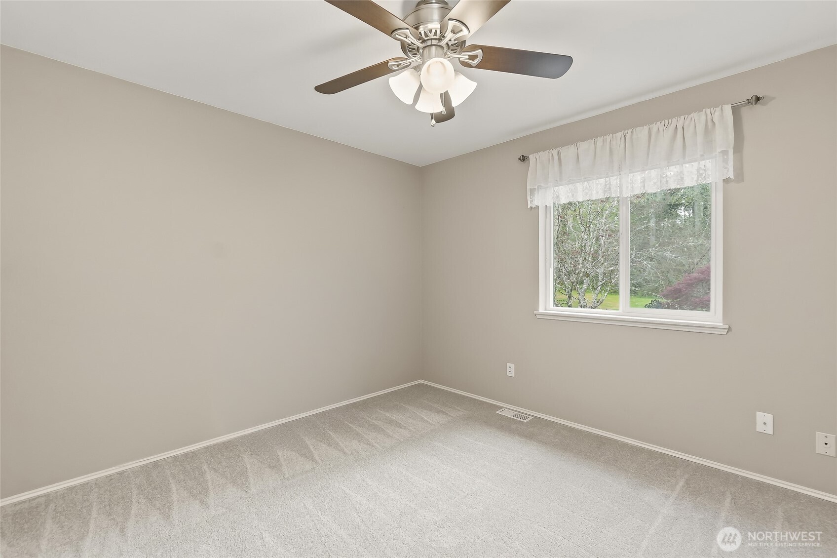 20059 SE 290th Place , Kent, WA 98042