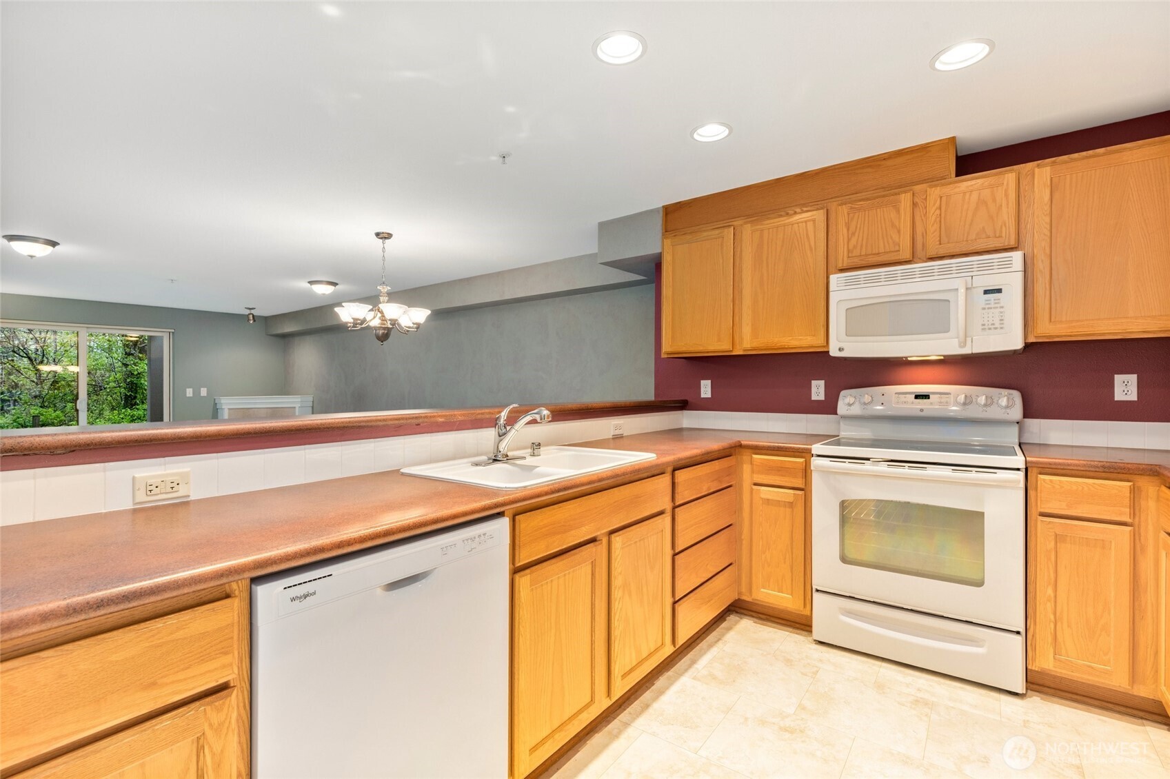 2001 120th Place SE #5-104, Everett, WA 98208-6262