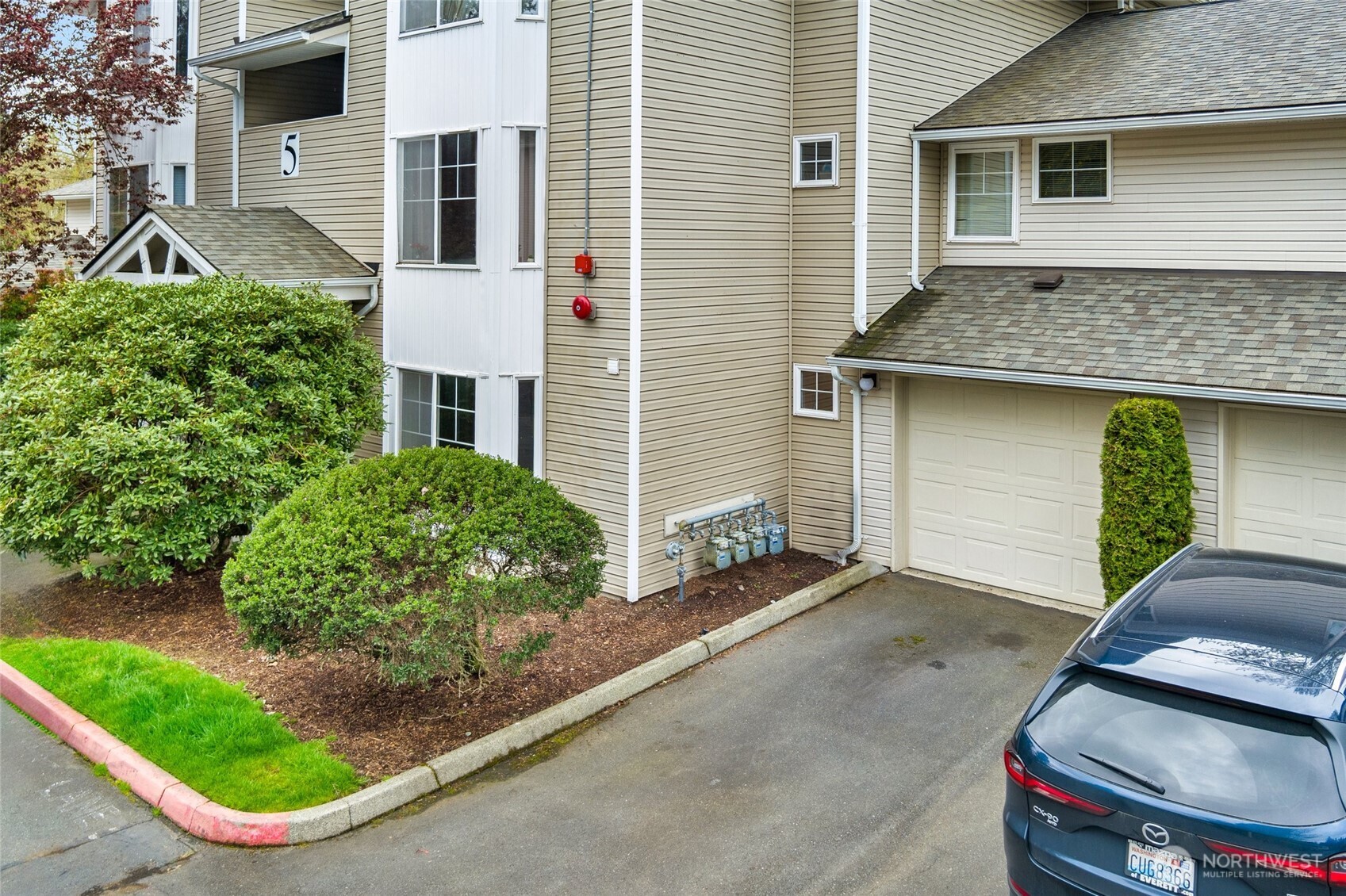 2001 120th Place SE #5-104, Everett, WA 98208-6262