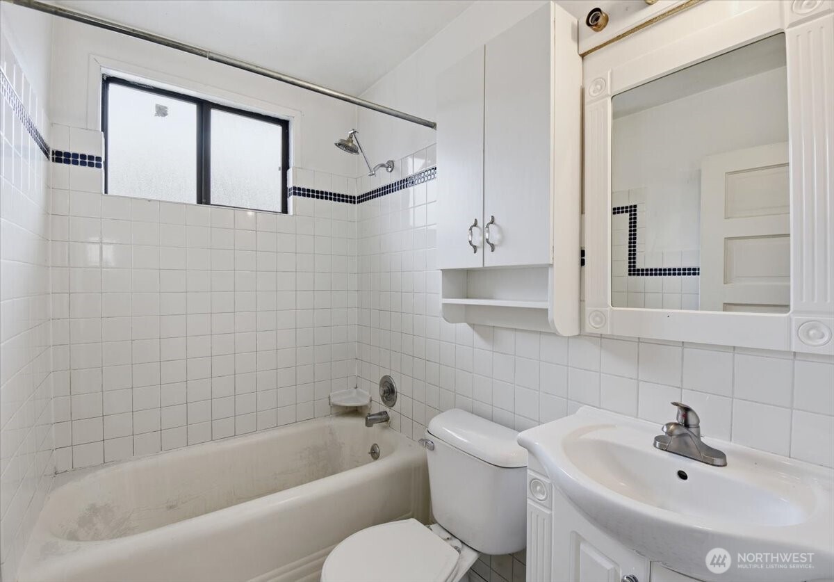 308 NE 50th Street , Seattle, WA 98105