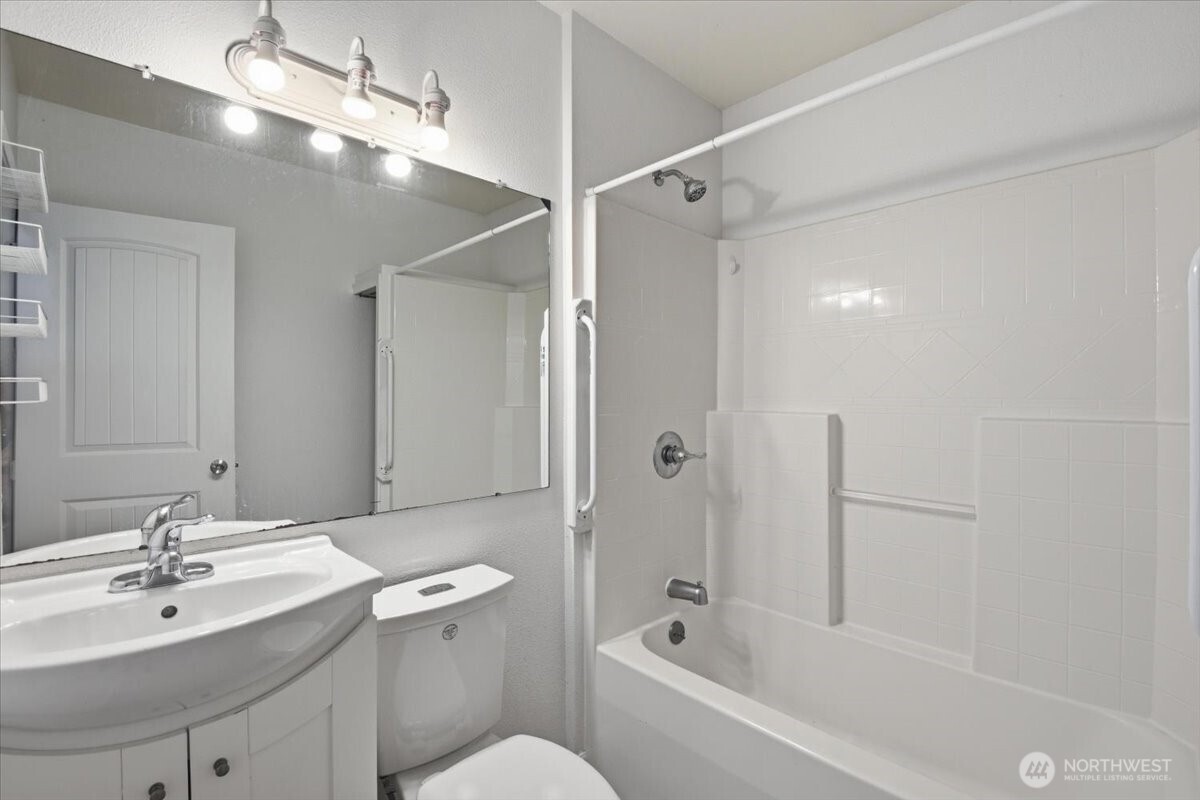 308 NE 50th Street , Seattle, WA 98105