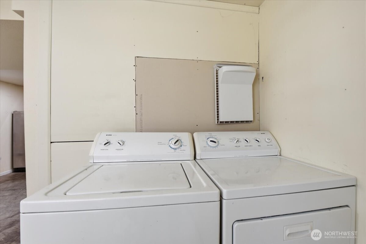 308 NE 50th Street , Seattle, WA 98105
