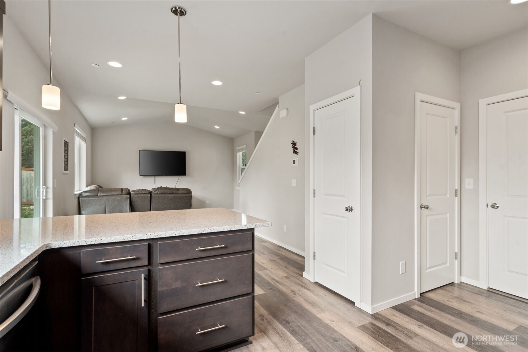 65 Basil Avenue , Shelton, WA 98584