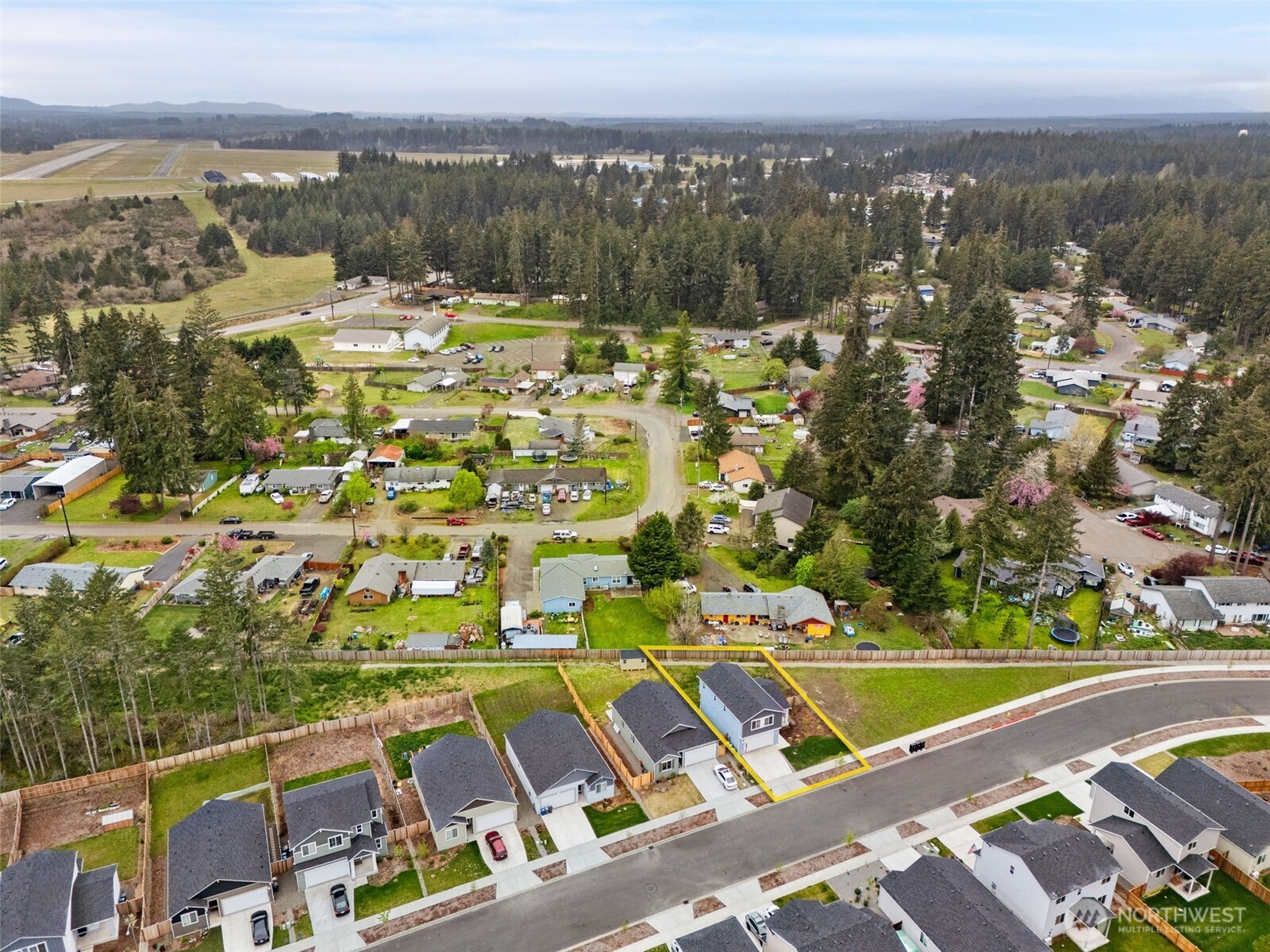 65 Basil Avenue , Shelton, WA 98584
