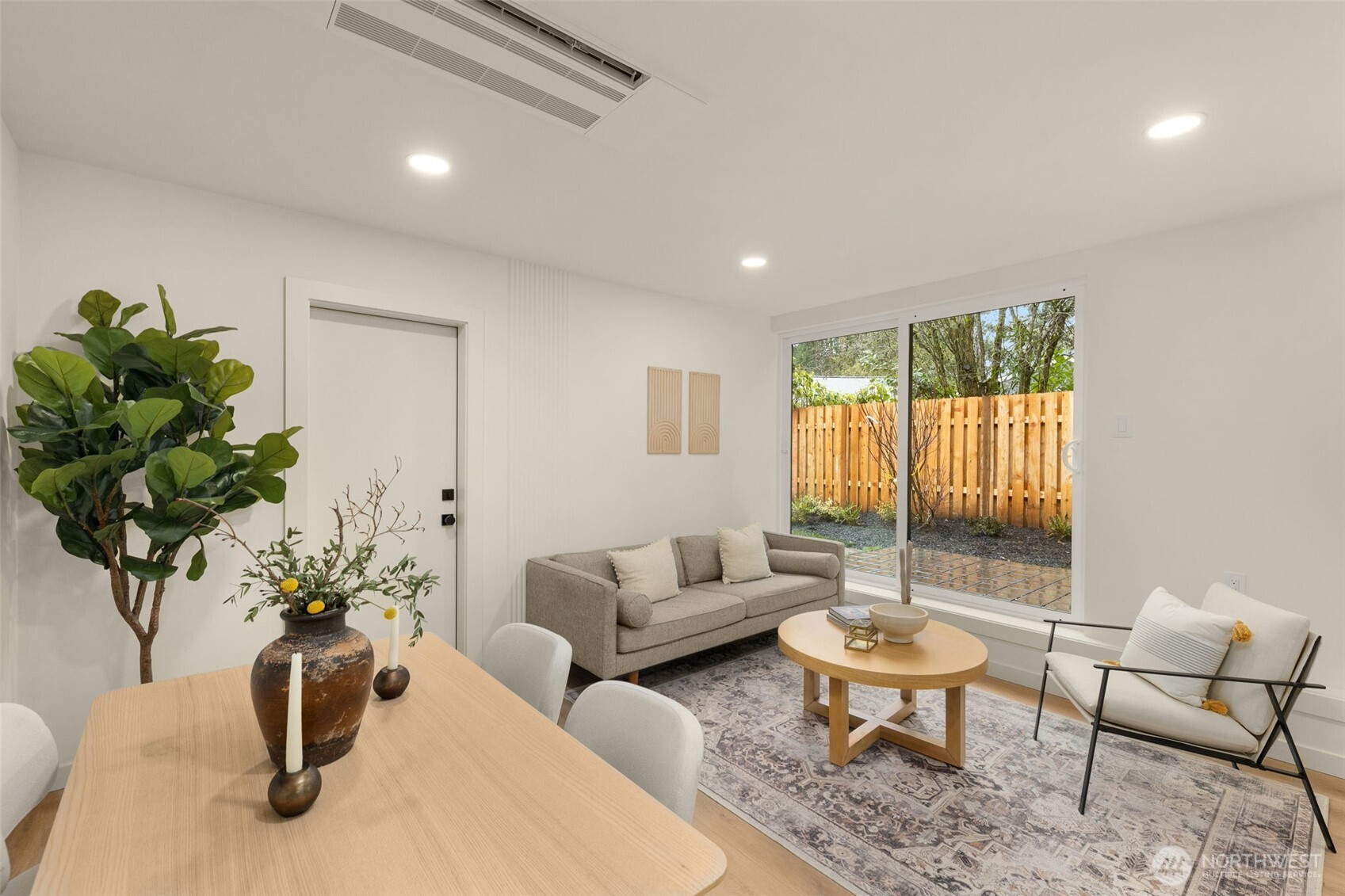 14035 Densmore Avenue N, Seattle, WA 98133