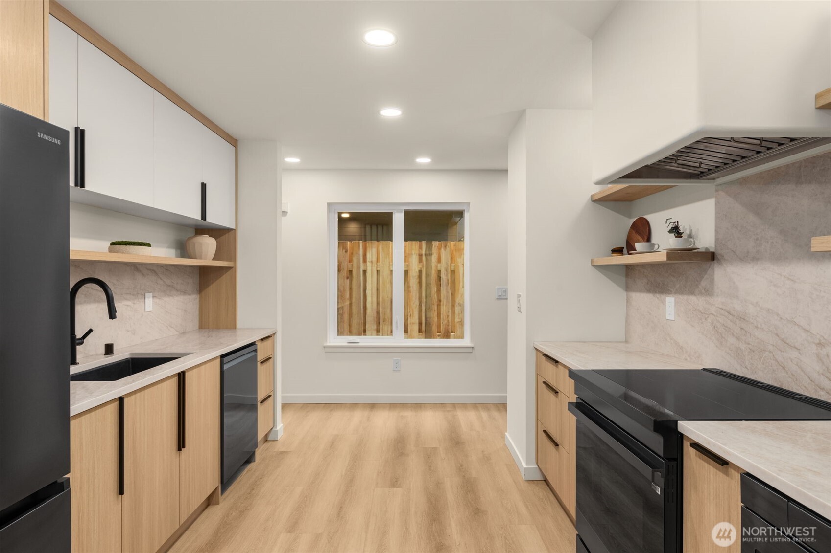 14035 Densmore Avenue N, Seattle, WA 98133