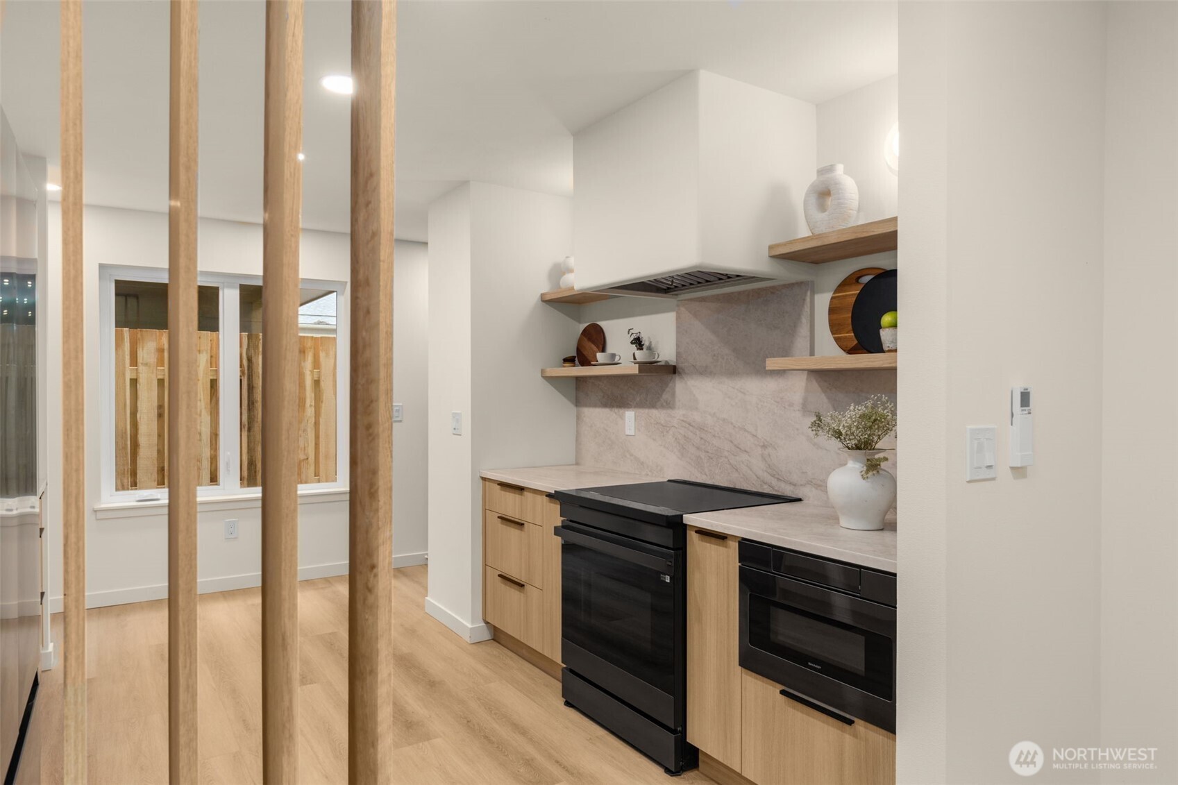 14035 Densmore Avenue N, Seattle, WA 98133