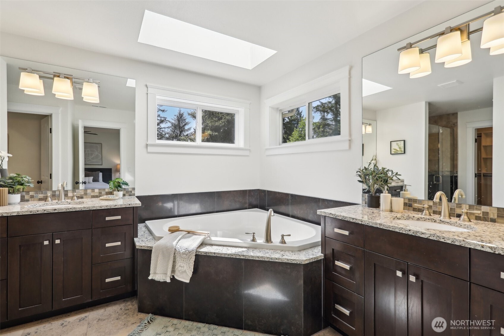 5015 240th Place SE, Issaquah, WA 98029
